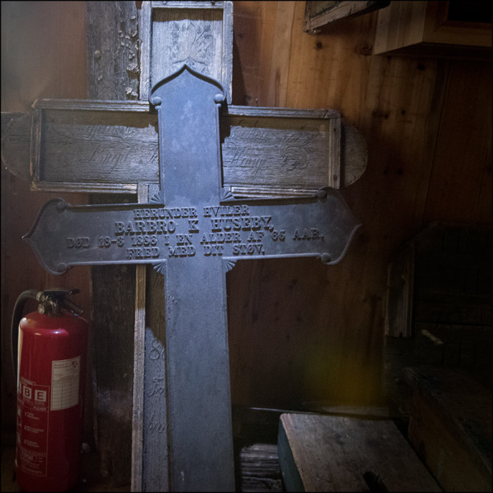 Gravminne Uvdal stavkirke