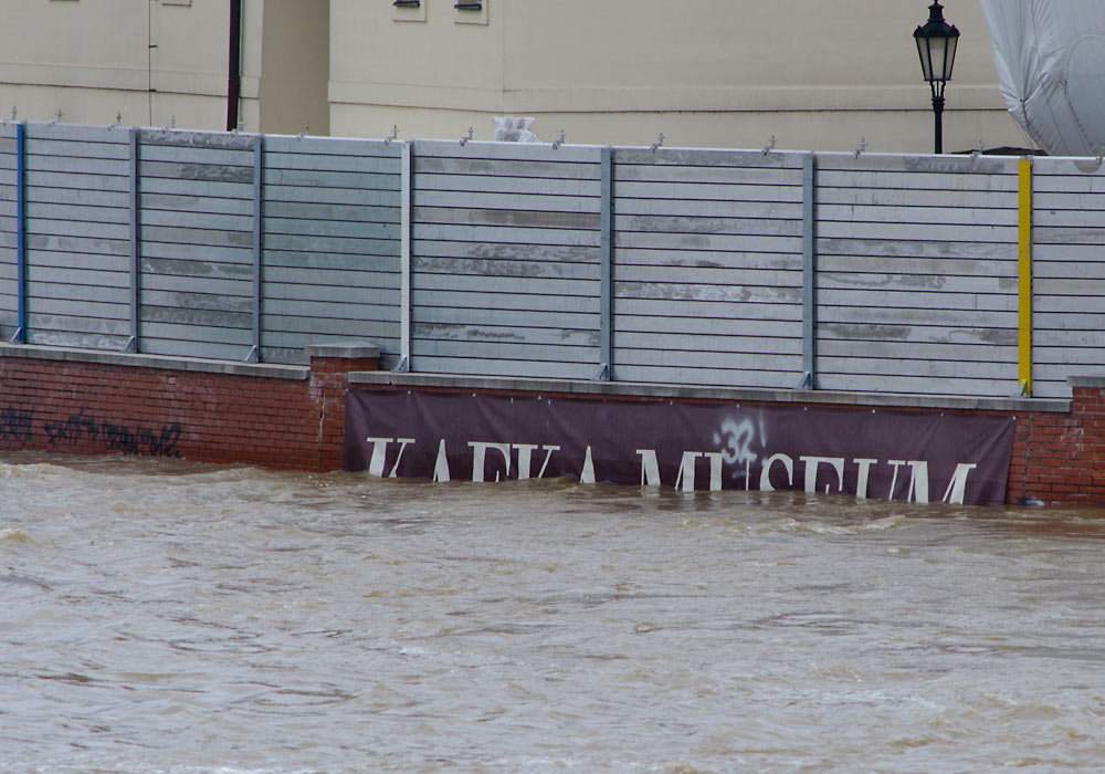 flom, praha, kafkamuseet