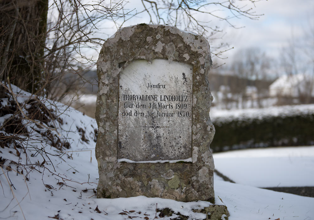 Gravstøtte jomfru Enebakk