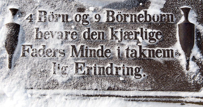 minneord gravstein Fet kirkegård