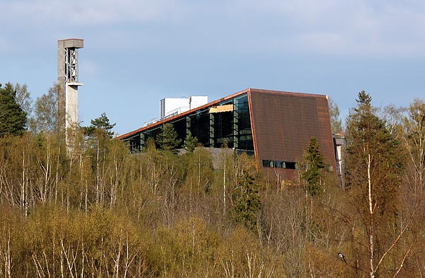 Boler-kirke-20110422_3545